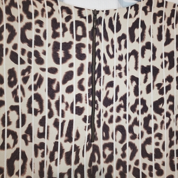 CAbi Leopard Print Tank Top Sz Medium - Picture 4 of 8